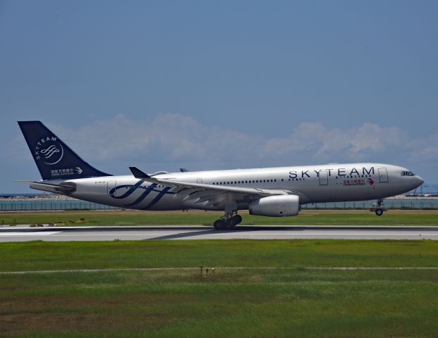 Airbus A330-200 (B-6538)