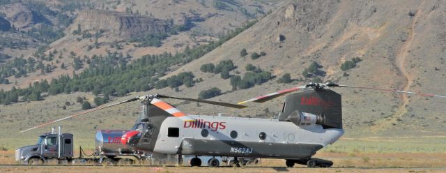 ASAP Chinook (N562AJ) - At the Portola Airport near the "Walker Fire"