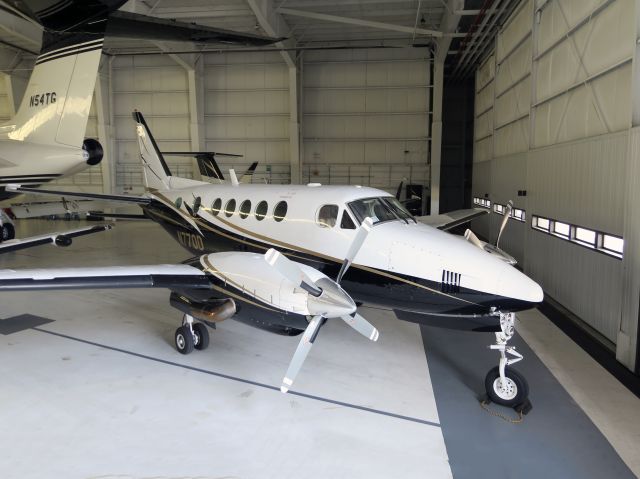 Beechcraft King Air 100 (N770D) - A very nice King Air B100. -10 engines and a fully refurbished cabin.