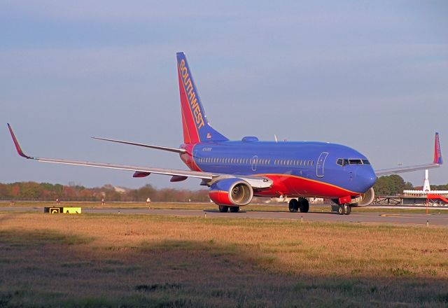 Boeing 737-700 (N294WN)