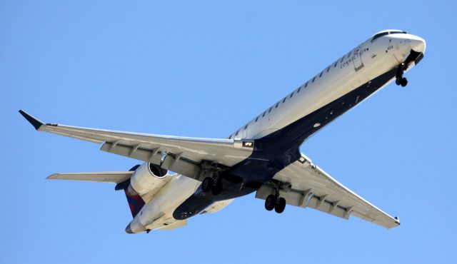 Canadair Regional Jet CRJ-900 (N825SK) - Sky West operating as Delta Connection # 4594 on final from KLAX 06-17-2015