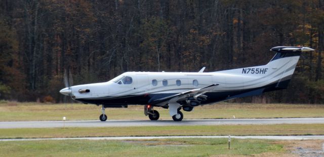 Pilatus PC-12 (N755HF) - Taxiing for departure is this 2006 Pilatus PC-12/47 in the Autumn of 2024.