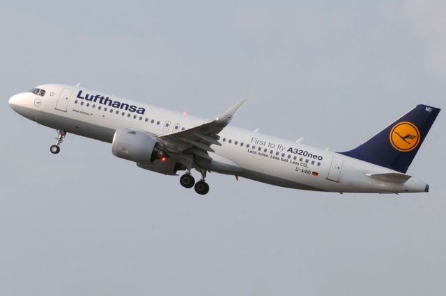 Airbus A320 (D-AIND)