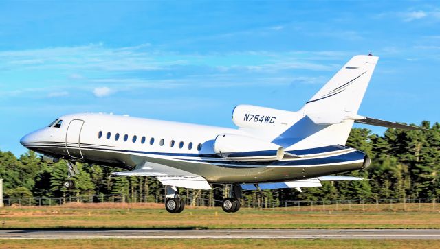 Dassault Falcon 900 (N754WC) - 900EX landing at PYM