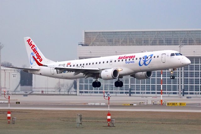 Embraer ERJ-190 (EC-LCQ)