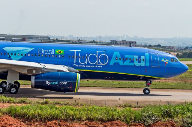 Airbus A330-200 (PR-AIT) - Azul Linhas Aereas (Tudo Azul Livery) - Airbus A330-243 br /Registration: PR-AITbr /br /Campinas (VCP) / Natal (NAT)br /br /Fotografia: Marcelo Luiz