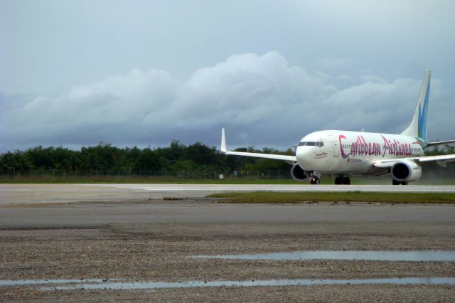 Boeing 737-800 (9Y-TAB)