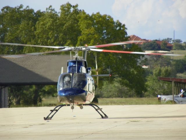 Bell 407 (N660AE)