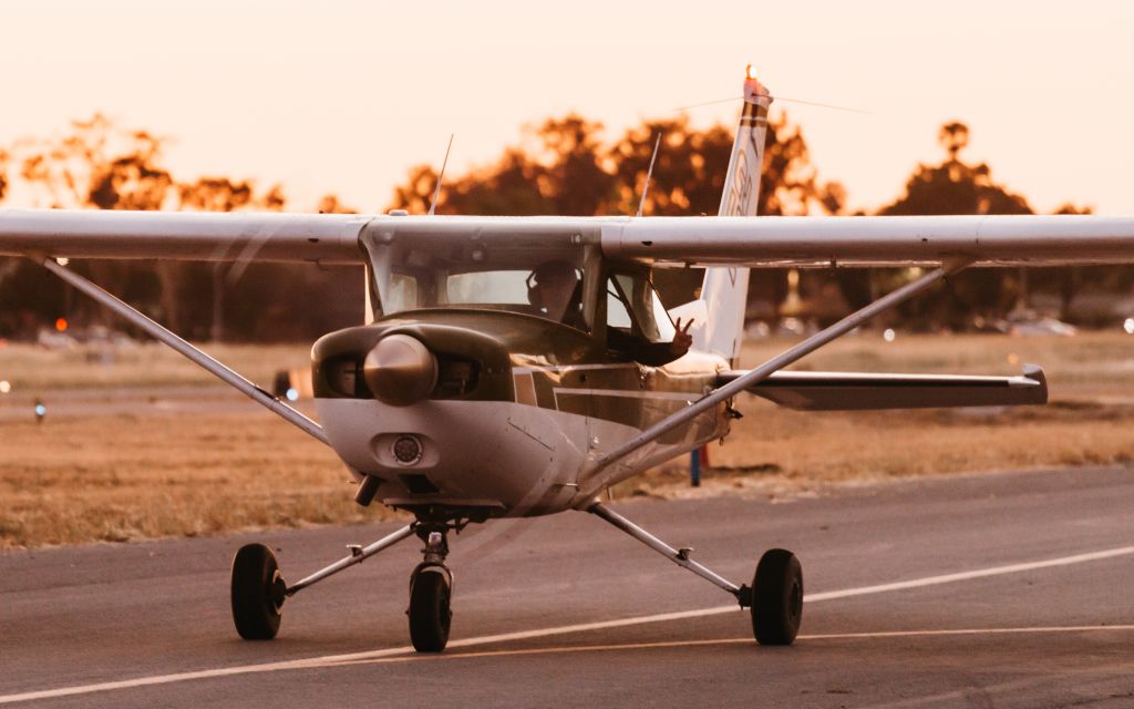 Cessna 152 (N67384) - Photo of my boi, Chris Leipelt, taxiing back during golden hour from a good day of solo pattern work, taken by @planesthetics (instagram).