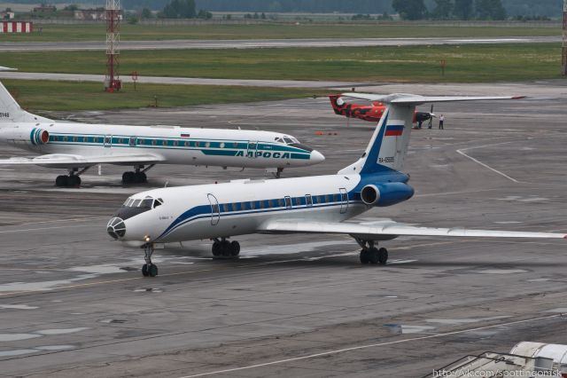 Tupolev Tu-134 (RF-90915)