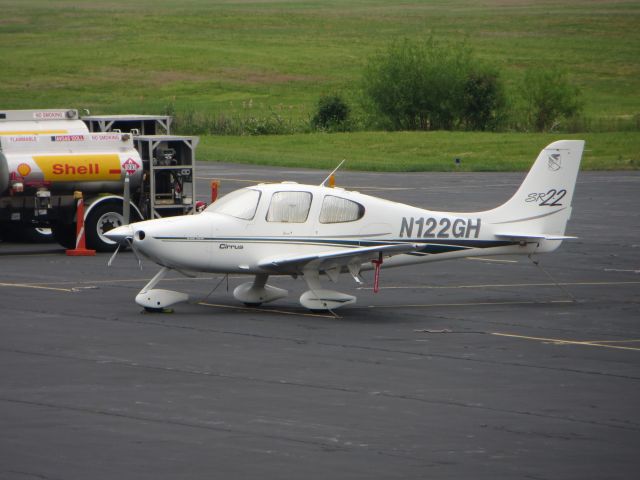 Cirrus SR-22 (N122GH)