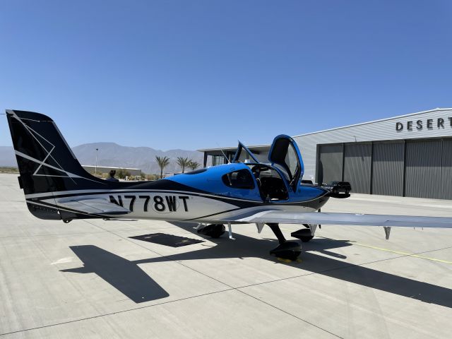 Cirrus SR22 Turbo (N778WT)