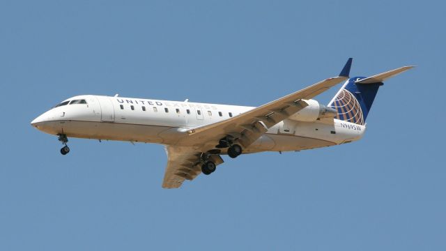 Canadair Regional Jet CRJ-200 (N969SW) - SkyWest 5023 from KORD landing RWY 17, June 18,2018