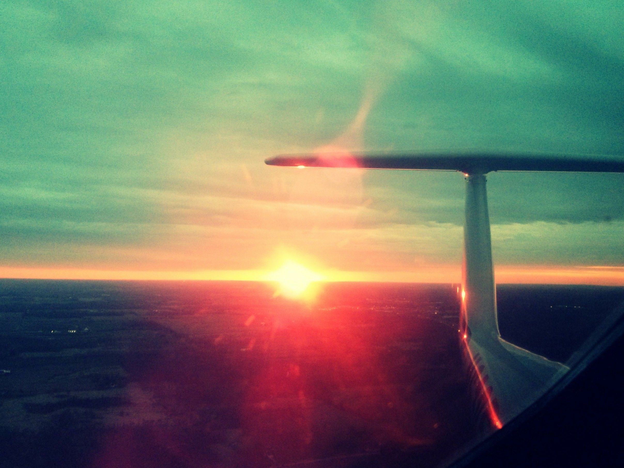 Canadair Challenger (N618DC) - Great sunset as we were flying over south eastern MI.