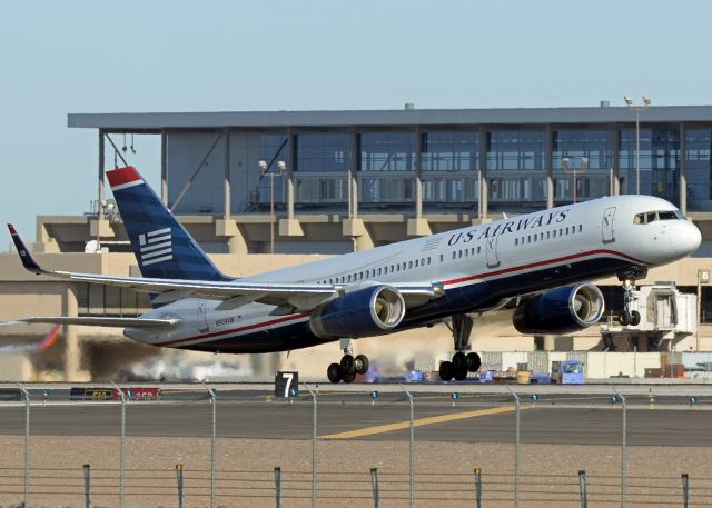 Boeing 757-200 (N909AW)