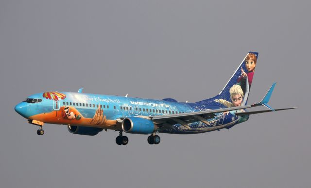 Boeing 737-800 (C-GWSV) - Going in for a repaint next week SAD 