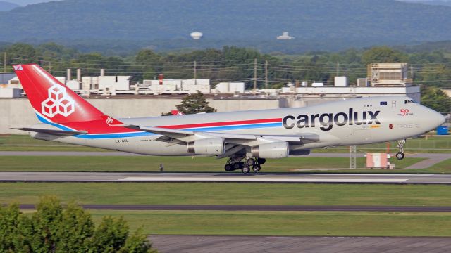 Boeing 747-400 (LX-GCL)