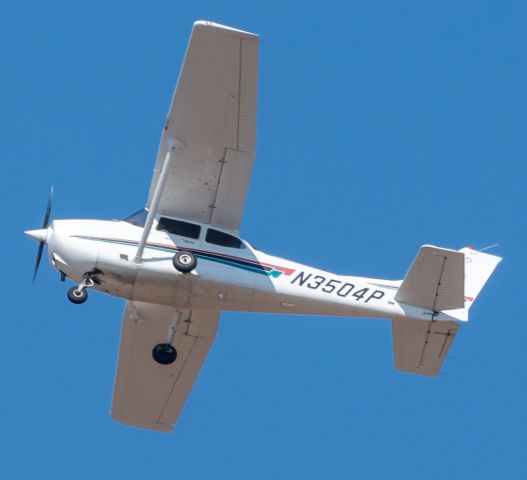 Cessna Skyhawk (N3504P)