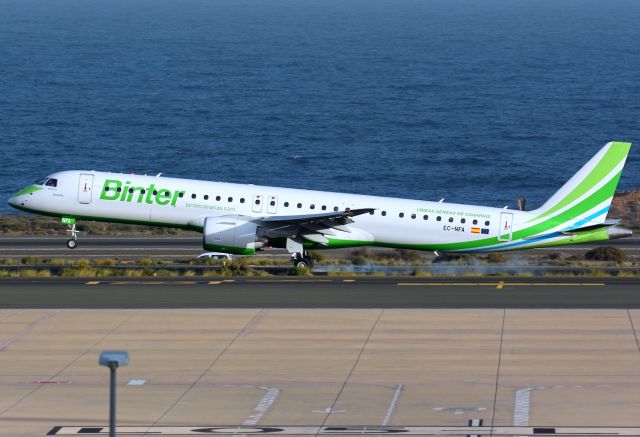 EMBRAER ERJ-190-400 (EC-NFA)