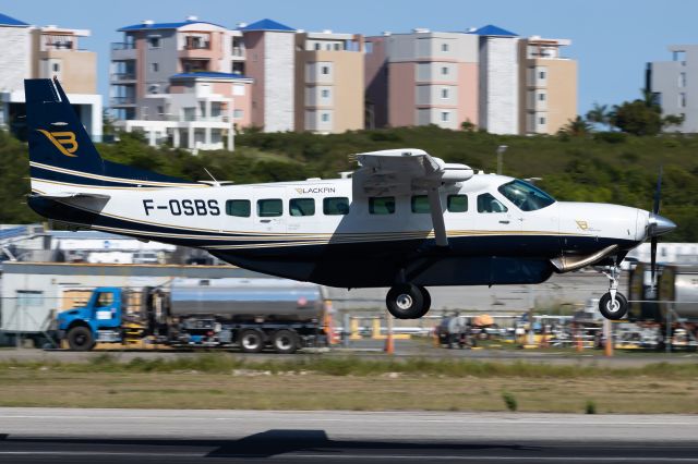 Cessna Caravan (F-OSBS) - Black Fin 206 departing St. Maarten to head back to St. Barts.