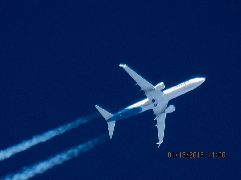 Boeing 737-900 (N268AK)