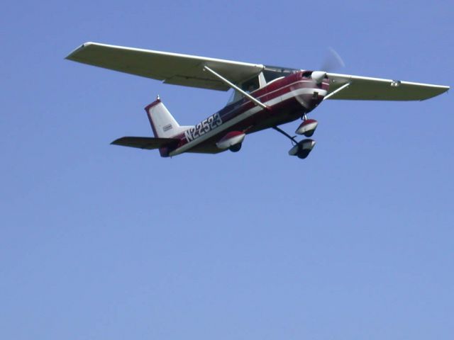 Cessna Commuter (N22523)