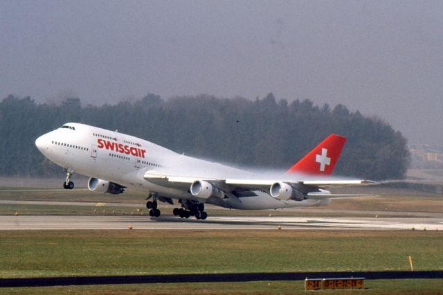 BOEING 747-300 (HB-IGC)