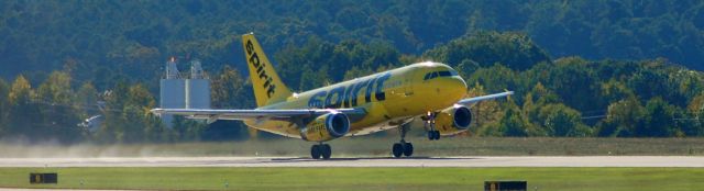 Airbus A319 (N525NK)
