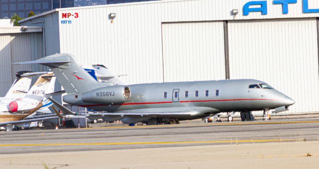 Canadair Challenger 350 (N356VJ)