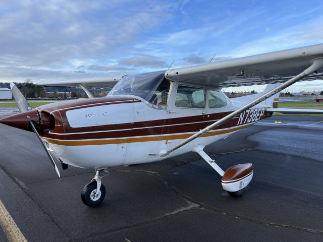 Cessna Skyhawk (N738EP) - Alternate Air's IFR trainer. 