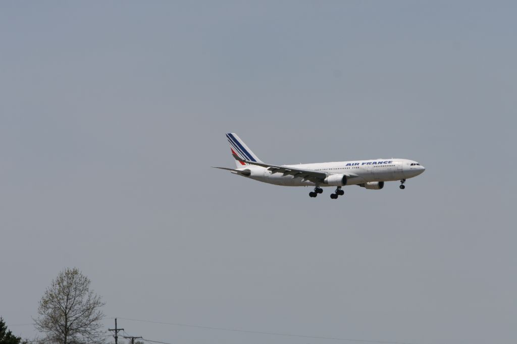 Airbus A330-200 (F-GZCO) - May 6, 2007 - many heavies landed on Rwy 4R and I didn’t have a chance to drive up where AF A330 landed on Rwy 4L