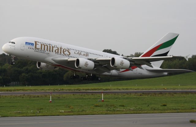 Airbus A380-800 (A6-EDE) - EK 60 leaving HAM for DXB