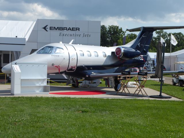 Embraer Phenom 100 (N489EE)