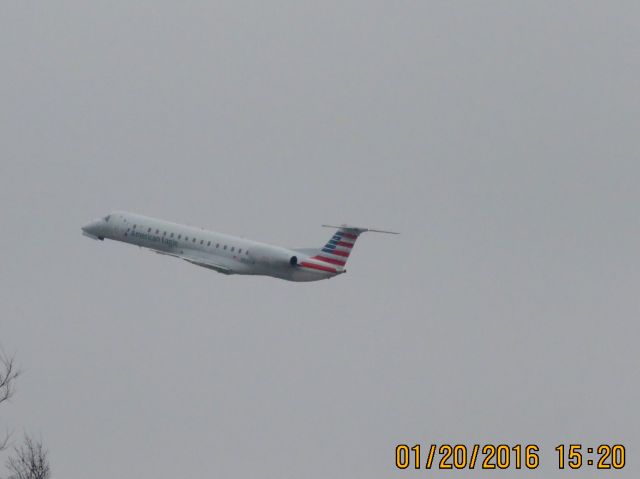 Embraer ERJ-145 (N933JN)