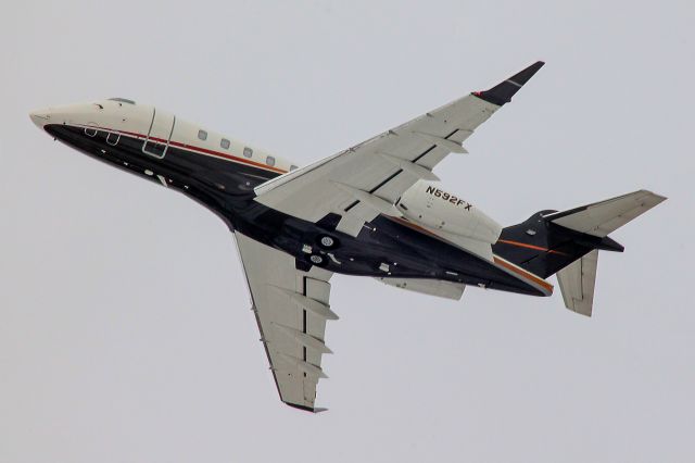 Canadair Challenger 350 (N592FX) - Flexjet 592 to Dallas, TX.