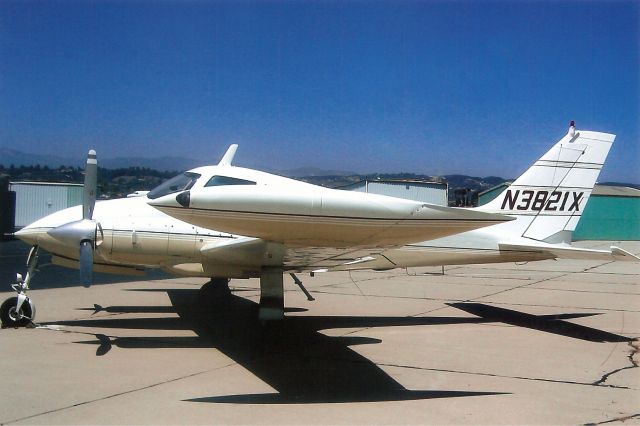 Cessna 310 (N3821X) - Registration cancelled 17-May-12 after an accident in Apr-11 at Apple Valley CA.