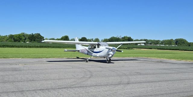 Cessna Skyhawk (N5552V)