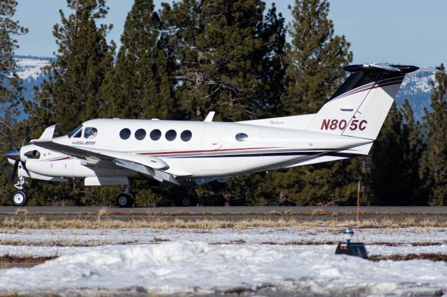 Beechcraft Super King Air 200 (N805C) - DLX805