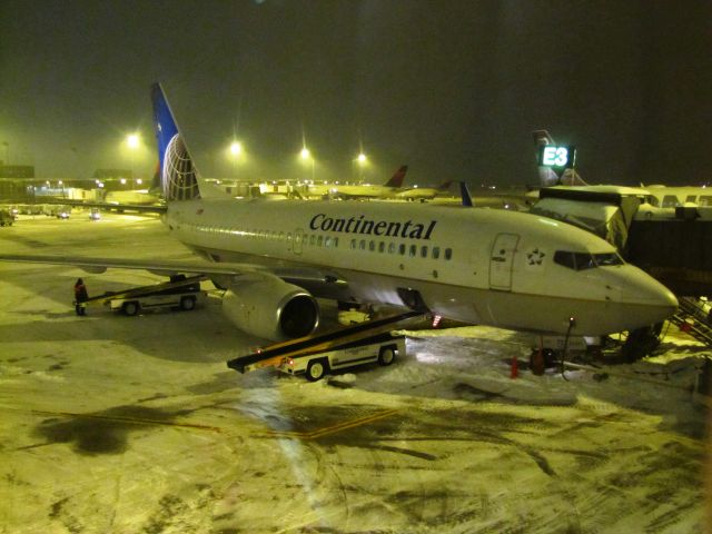 Boeing 737-700 (N27722)