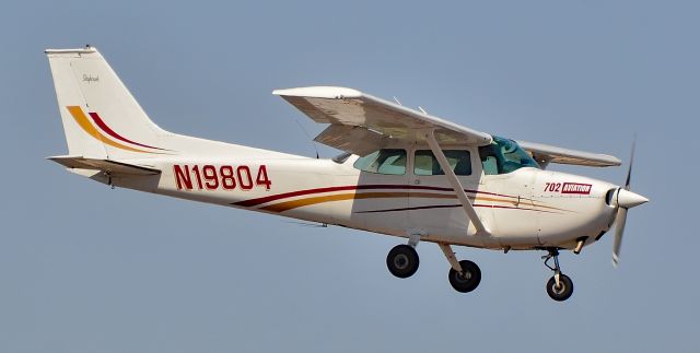 Cessna Skyhawk (N19804) - N19804 1972 CESSNA 172M Skyhawk s/n 17260767 - North Las Vegas Airport  KVGTbr /Photo: TDelCorobr /September 13, 2024