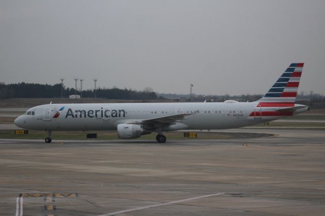 Airbus A321 (N152UW)