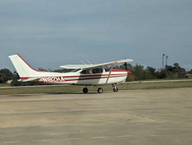 Cessna Skylane RG (N182HA) - Cameron, TX Airshow 2023