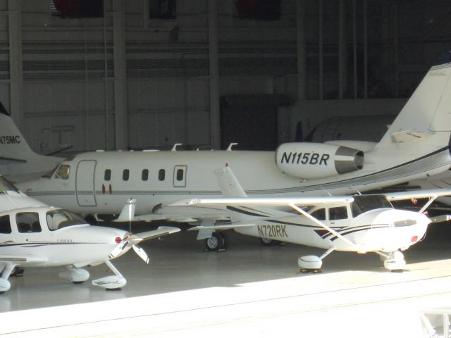 IAI Gulfstream G100 (N115BR)