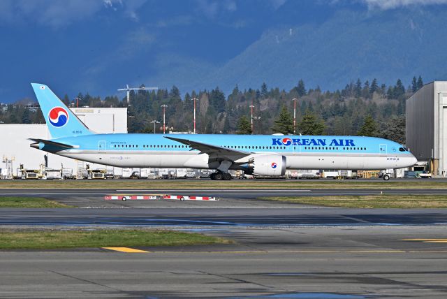 BOEING 787-10 Dreamliner (HL8515)