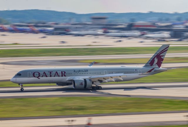 Airbus A350-900 (A7-ALN) - Slowing down after a long flight from Doha