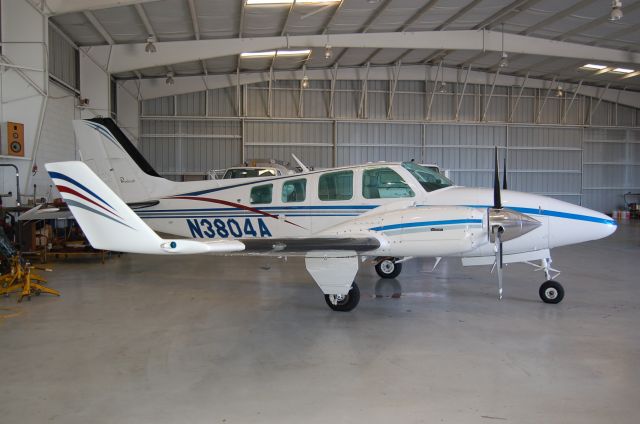 Beechcraft Baron (58) (N3804A)