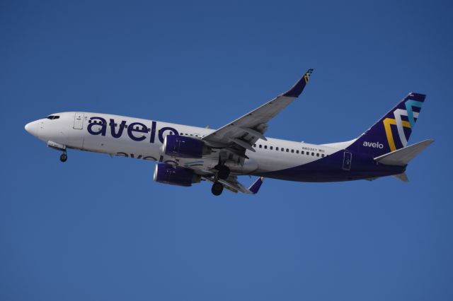 Boeing 737-800 (N803XT) - 23-R 01-20-24. My wife's shot!