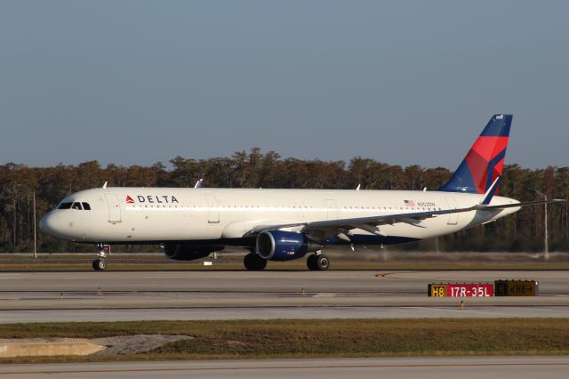 Airbus A321 (N302DN)