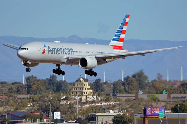 Boeing 777-200 (N788AN) - American 777-223 N788AN at Phoenix Sky Harbor on December 16, 2019. 