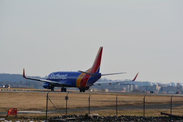 BOEING 737-300 (N640SW)